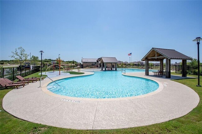 Building Photo - 2307 Langdale Ln