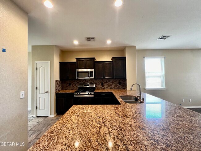 Building Photo - 14756 Boer Trail