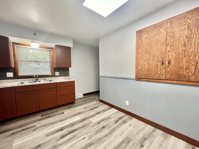 Building Photo - 2606 Iva Ct