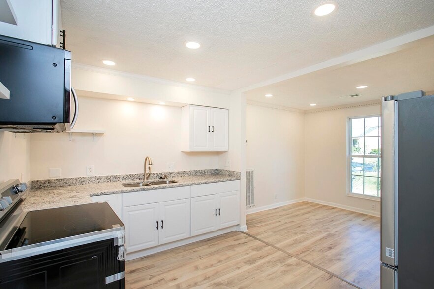 Building Photo - 105 Jacksons Retreat Ct