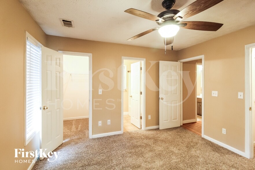 Building Photo - 5082 Memory Ln