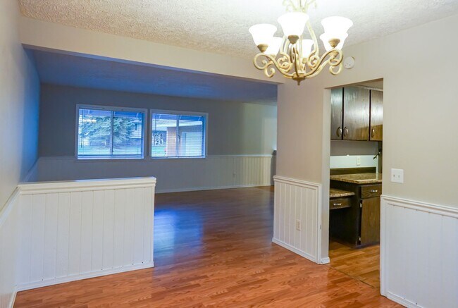 Building Photo - 4 Bedroom home tucked away in Hayden
