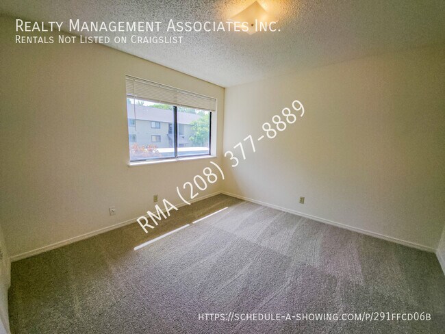 Building Photo - 3639 S Gekeler Ln