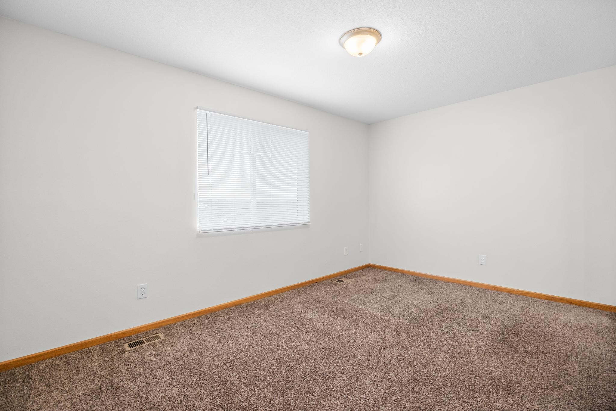 Building Photo - 955 Parker Blvd