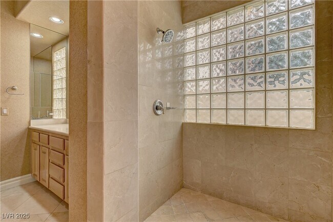 Building Photo - 2258 Green Mountain Ct