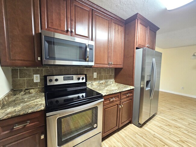 Building Photo - 206 Corley Cir