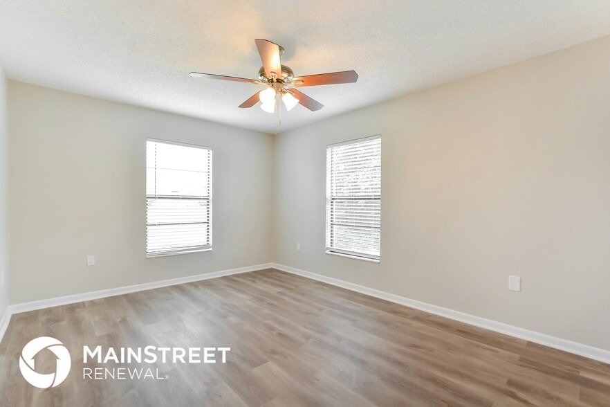 Building Photo - 1679 April Ave