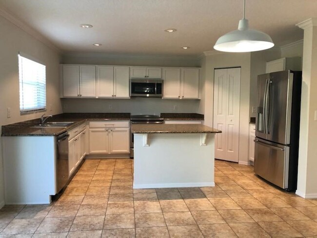 Building Photo - The perfect House for rent in Clermont!