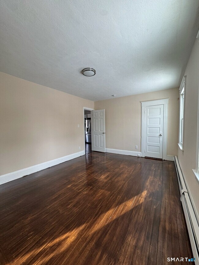 Building Photo - 54 Overlook Ave