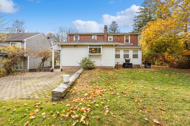 Building Photo - 678 Bartholomew Rd