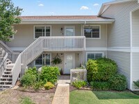 Building Photo - 1100 Shoreline Dr