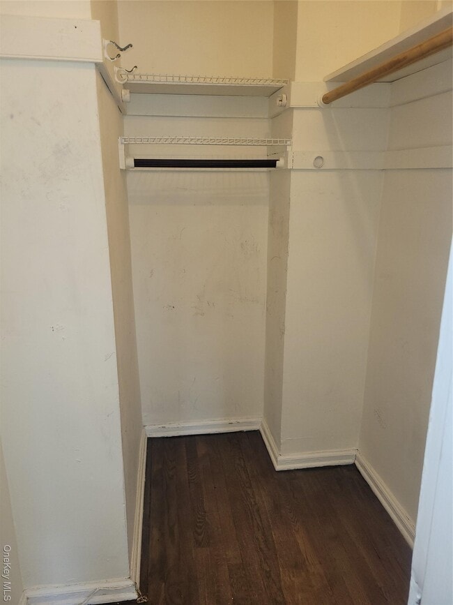 Building Photo - 10406 Avenue L