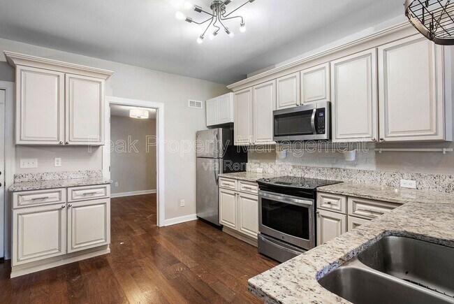 Building Photo - 1209 N 29th St