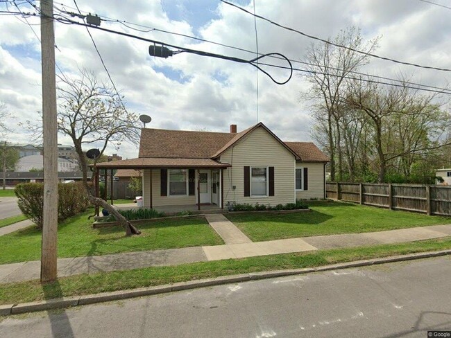 Building Photo - 606 Lyon St