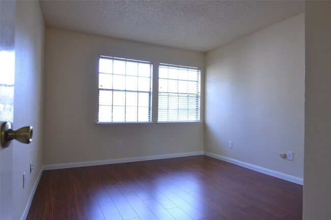 Building Photo - 13461 Garden Grove