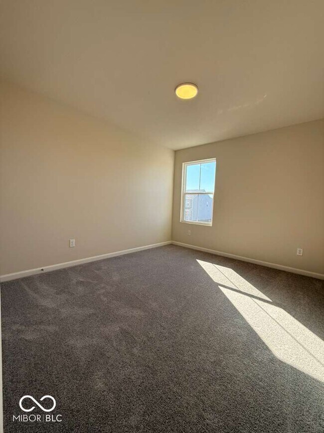 Building Photo - 3815 Sterling Dr