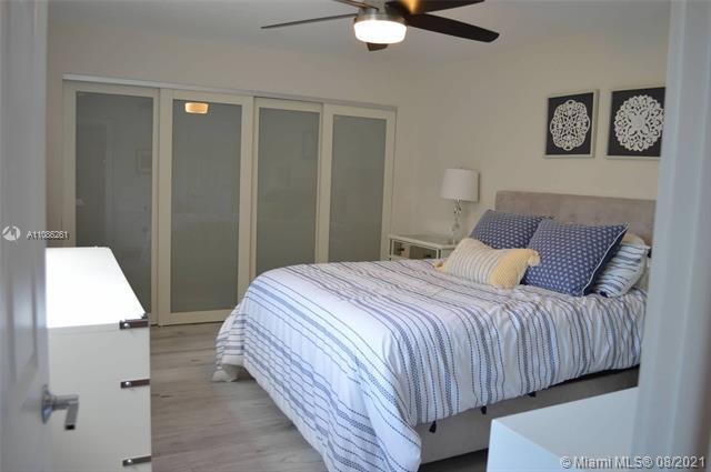 Building Photo - 4708 SW 67th Ave