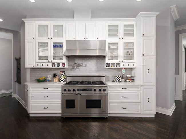 Building Photo - 2117 Wilmette Ave