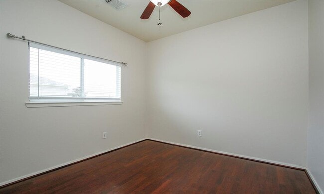 Building Photo - 3902 Mossy Pl Ln