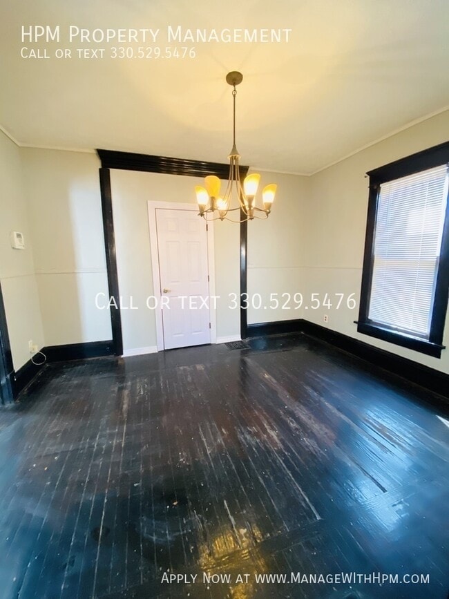 Building Photo - 1421 Piper Ct NW