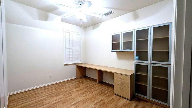 Building Photo - 4209 Sexton Ln