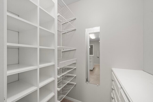 Building Photo - 10139 Knoboak Dr