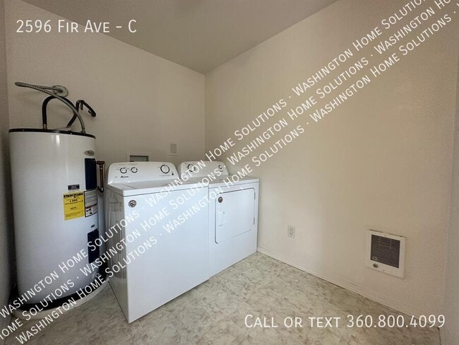 Building Photo - 2596 Fir Ave
