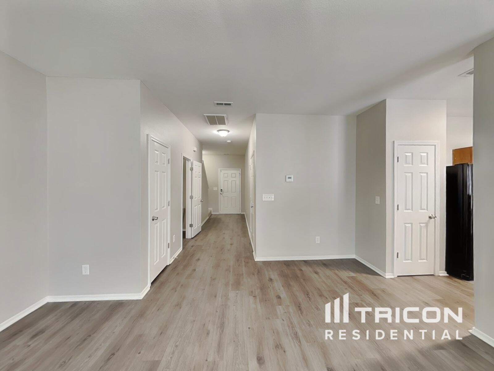 Building Photo - 964 Willow Creek Dr