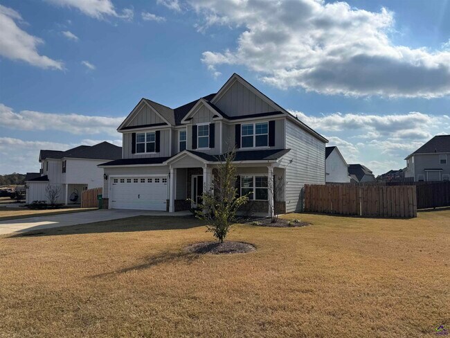 Building Photo - 805 Harley Farms Dr