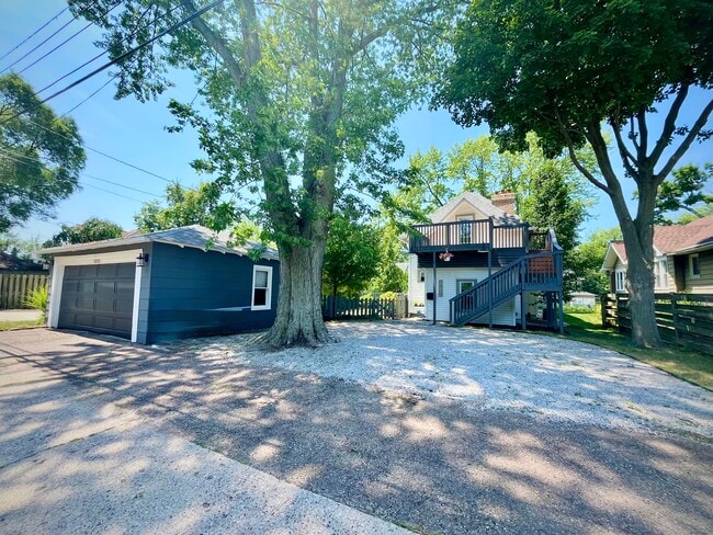Building Photo - 2335 Niles Ave