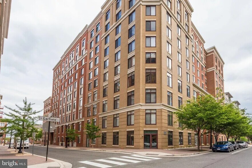 Building Photo - 1201 N Garfield St