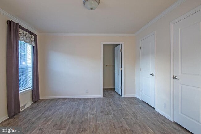 Building Photo - 22 Loxley Ln