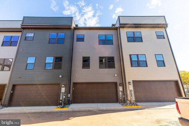 Building Photo - 4504 Dandelion Lp