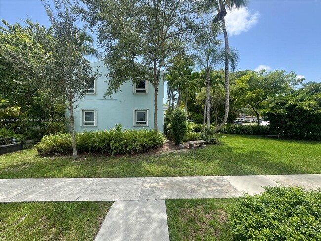 Building Photo - 7635 SW 57th Ave
