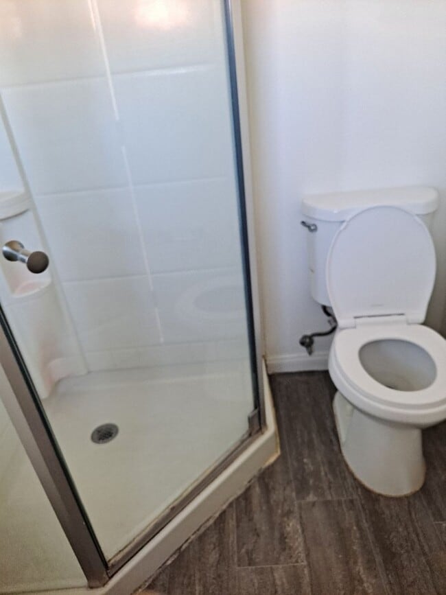 Building Photo - TORRANCE 1 BDRM APT FOR LEASE!