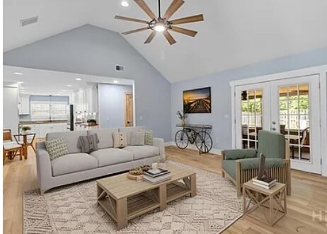 Building Photo - 115 E Coquena Cir