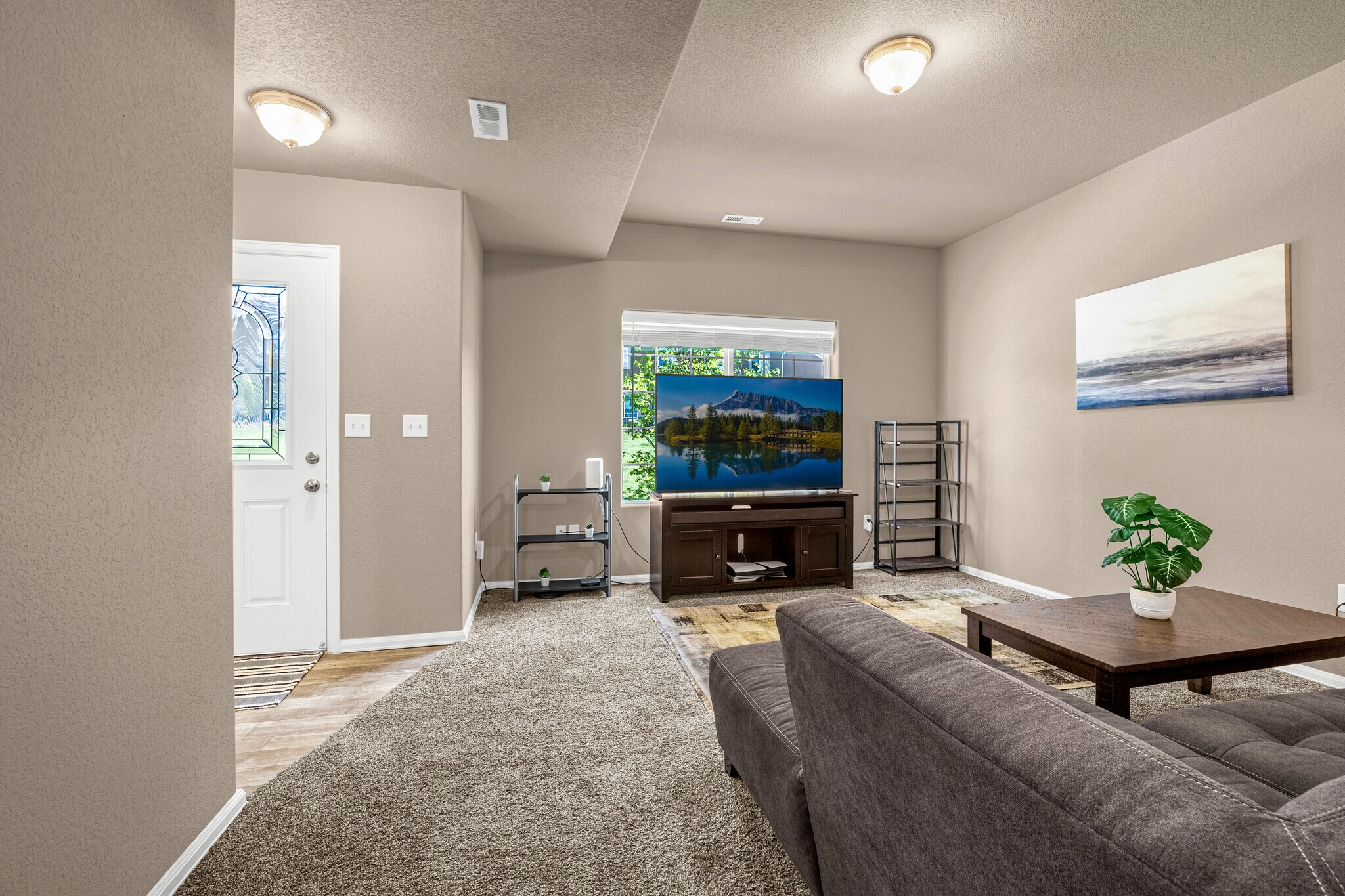 Building Photo - 7684 Sand Lake Hts