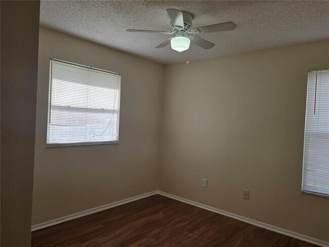 Building Photo - 8507 Caledesi Island Dr