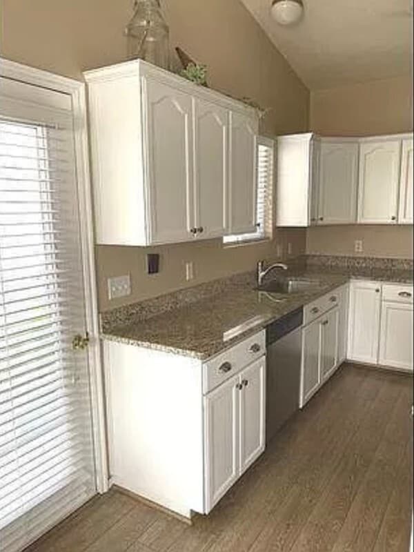 Building Photo - 470 E 1100 S