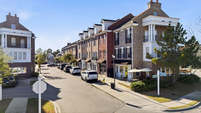 Building Photo - The Cottages at St James Square