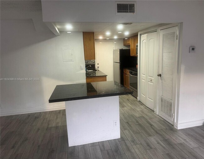 Building Photo - 17901 NW 68th Ave