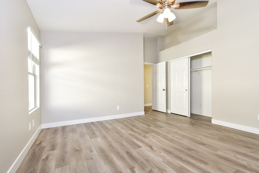 Building Photo - 7017 Desert Clover Ct