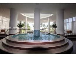 Building Photo - 5161 Collins Ave