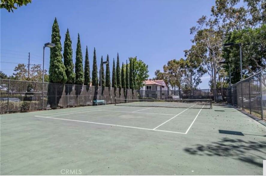 Pickleball & Tennis - 2323 Huntington St