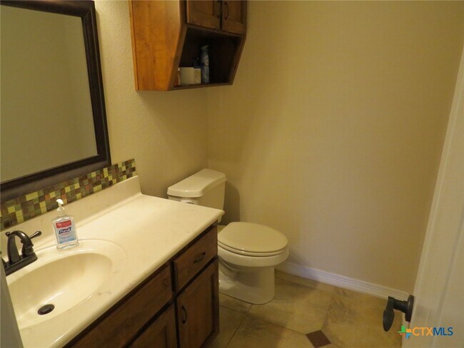 Building Photo - 2505 Mugho Dr