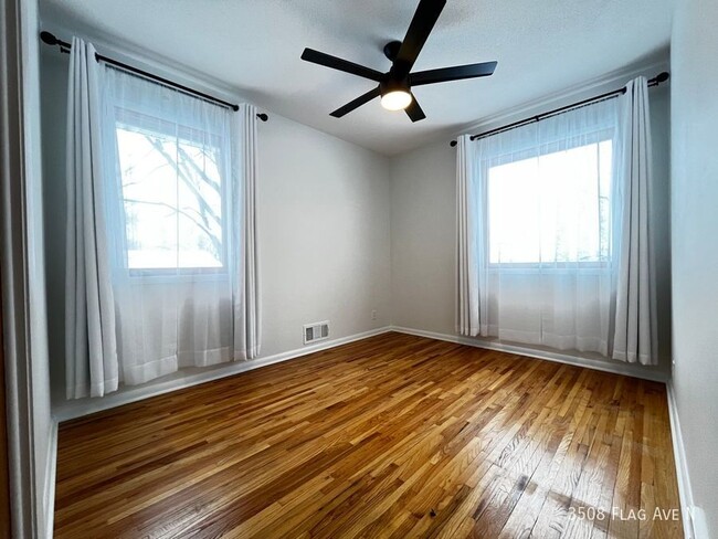 Building Photo - 4br 2.5ba 2cg ~ Security Deposit Alternati...