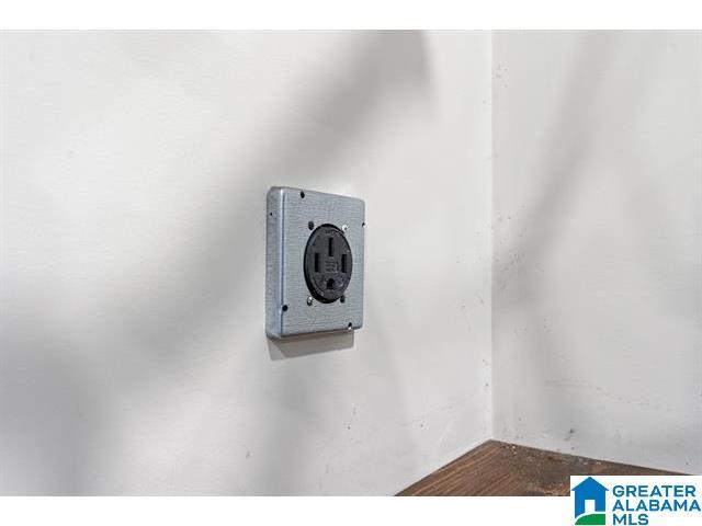 Building Photo - 1801 11th Pl S