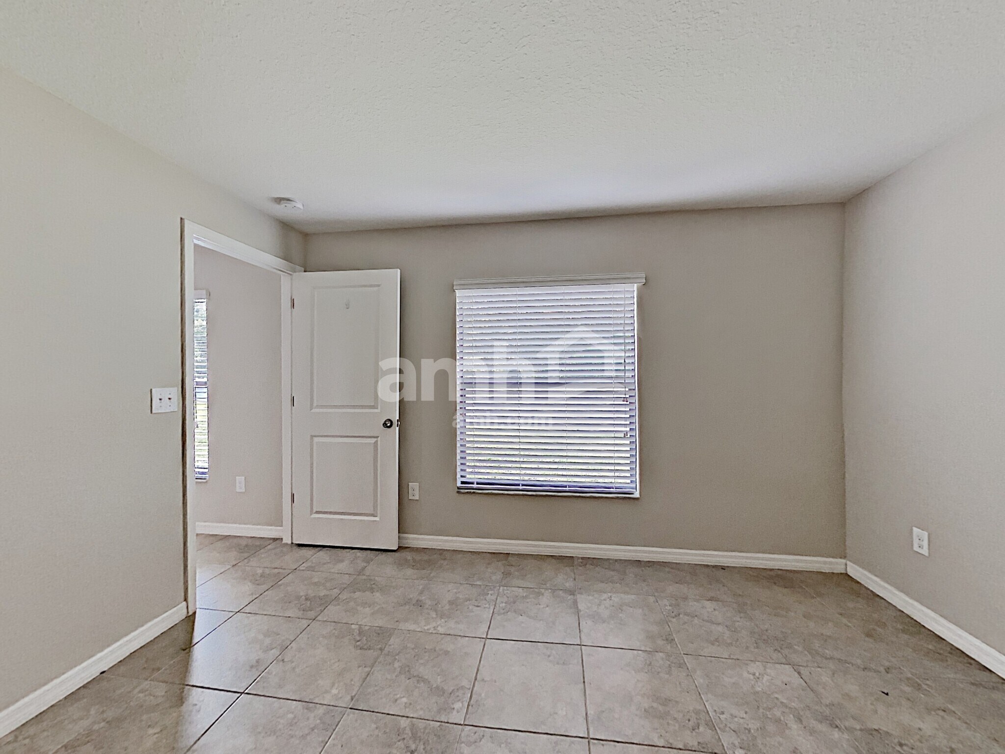Building Photo - 10132 Carloway Hills Dr