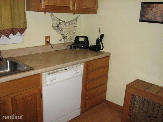 Building Photo - 4 br, 2 bath House - 457 Strayer Street,