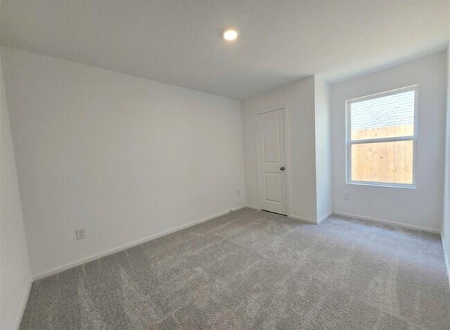 Building Photo - 28818 Texas Sparrow Ln
